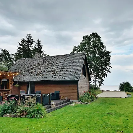 Hotel Lihtne Majake Asukohas Valma